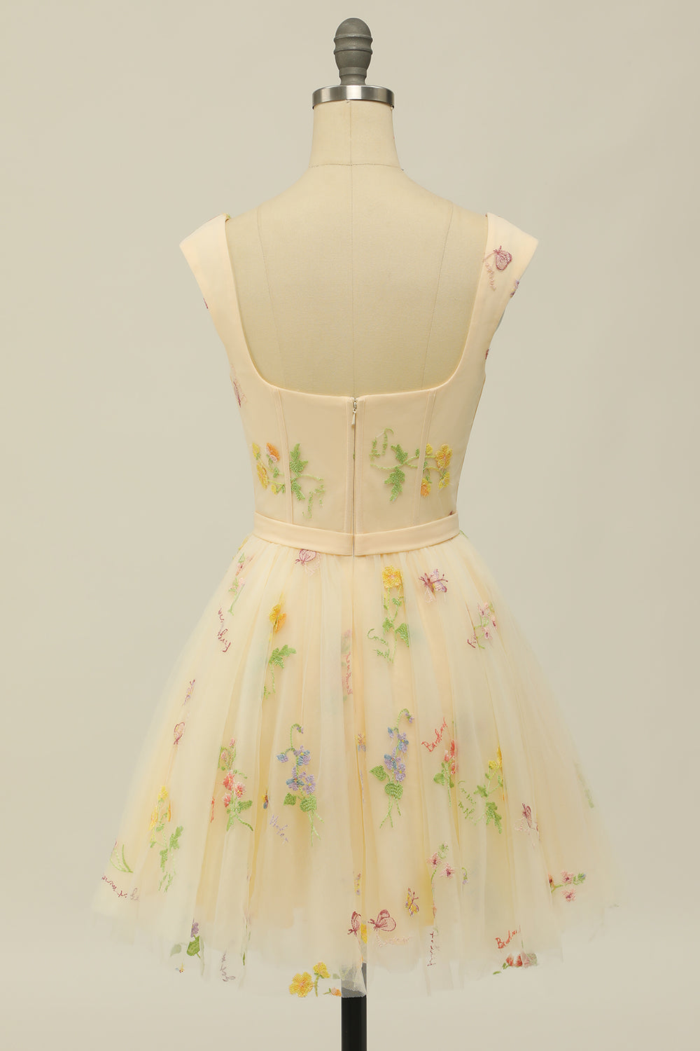 Svart En linje av skulderen Homecoming Dress