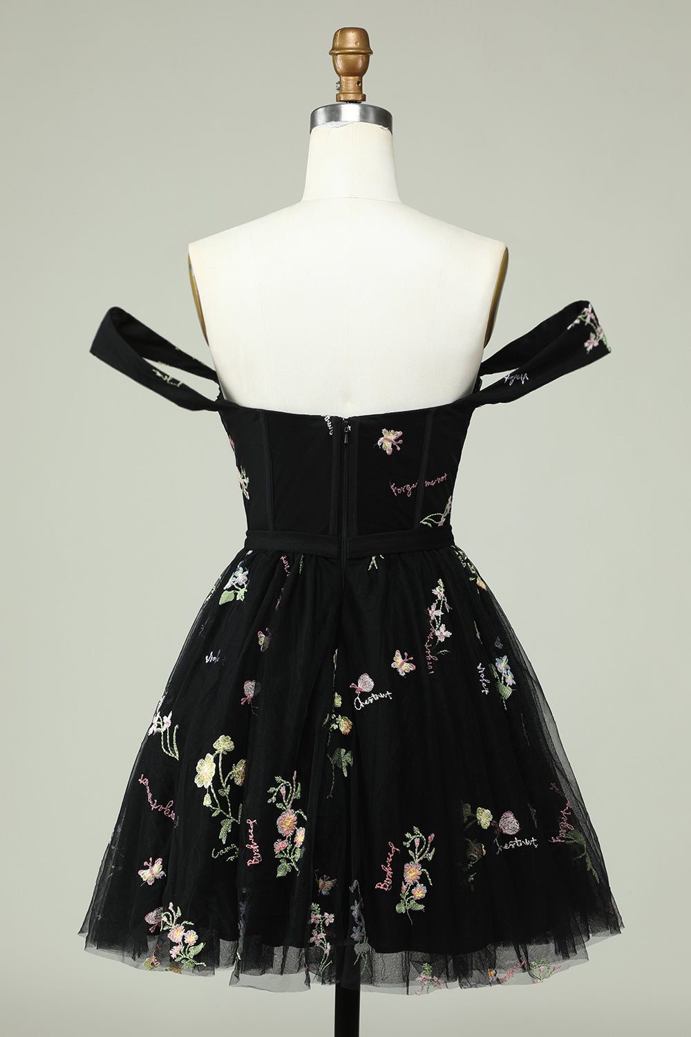 Svart En linje av skulderen Homecoming Dress