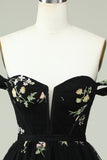 Svart En linje av skulderen Homecoming Dress