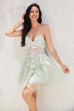 Stilig A Line Dusty Sage Spaghetti stropper Homecoming kjole med Criss Cross Back