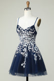 Dusty Sage Spaghetti stropper Homecoming kjole med Criss Cross Back