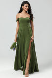 Av skulderen A Line Olive Bridesmaid kjole med Slit