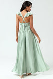 Deep V-Neck A Line Green Long Bridesmaid Dress med Ruffles