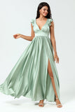 Deep V-Neck A Line Green Long Bridesmaid Dress med Ruffles