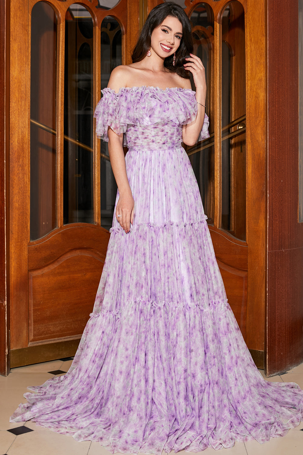 Nydelig en linje av skulderen Lilac Floral Long Prom kjole med Ruffles