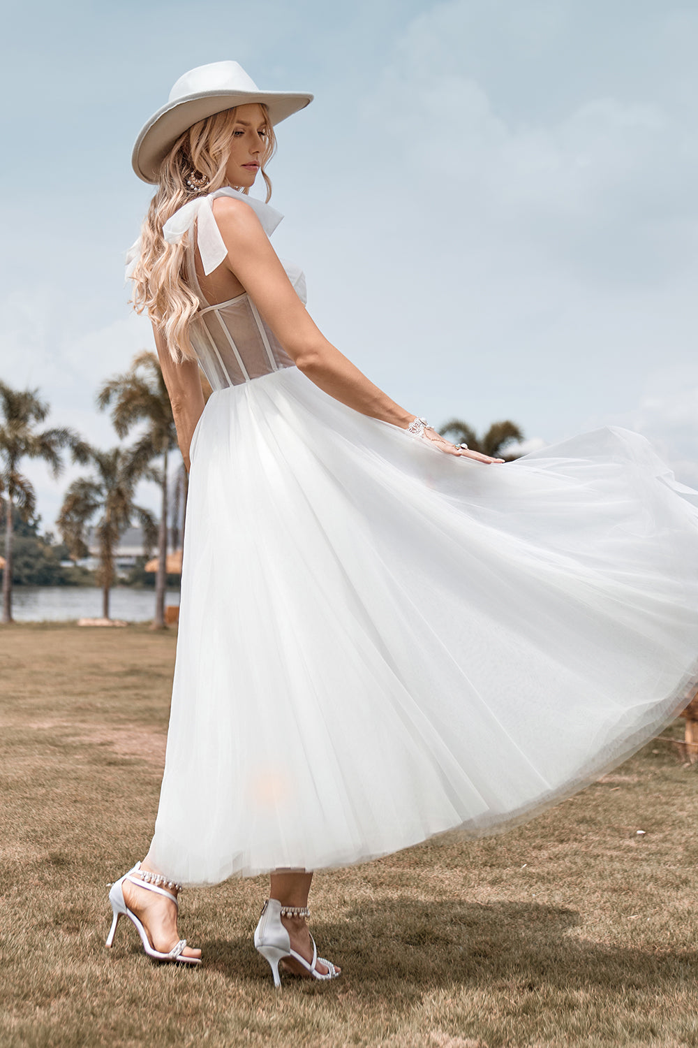 Ivory Tulle Korsett Te-lengde A Line brudekjole
