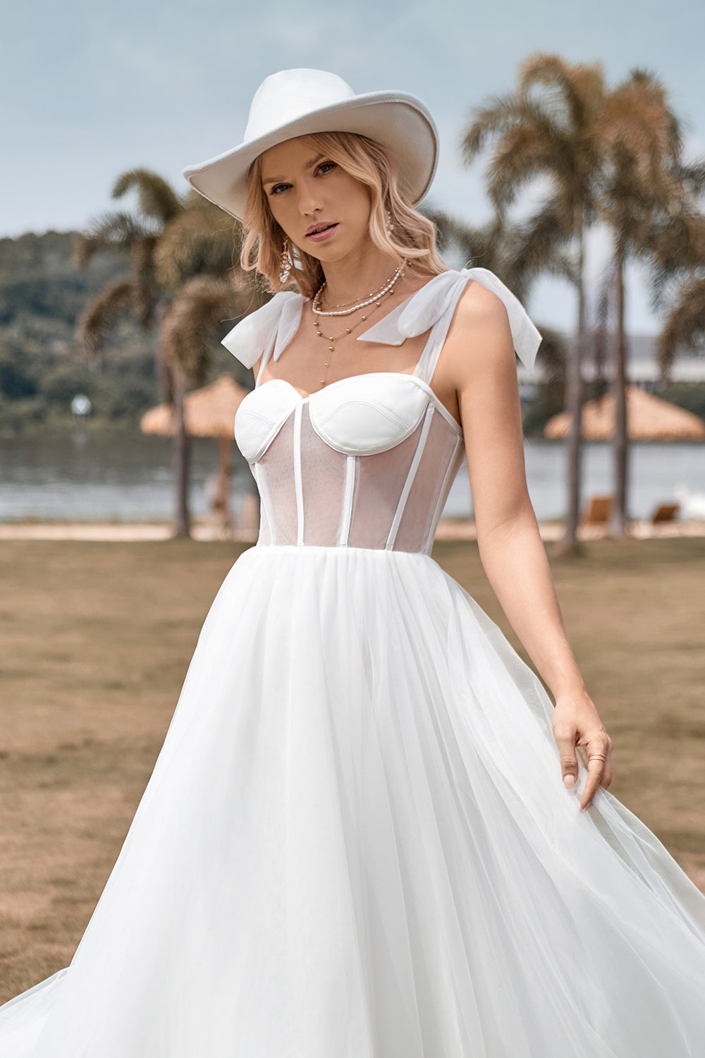 Ivory Tulle Korsett Te-lengde A Line brudekjole