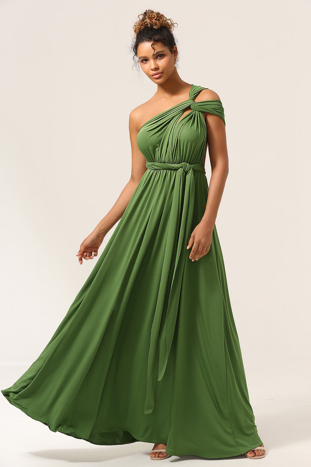 Sjarmerende A Line Olive Green Spandex Konvertible Wear Long brudepike kjole