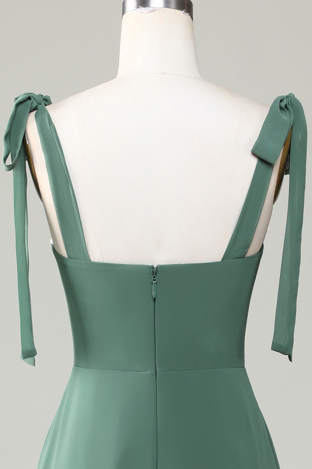 Eukalyptus slipsstropper en linje brudepike kjole med spalt