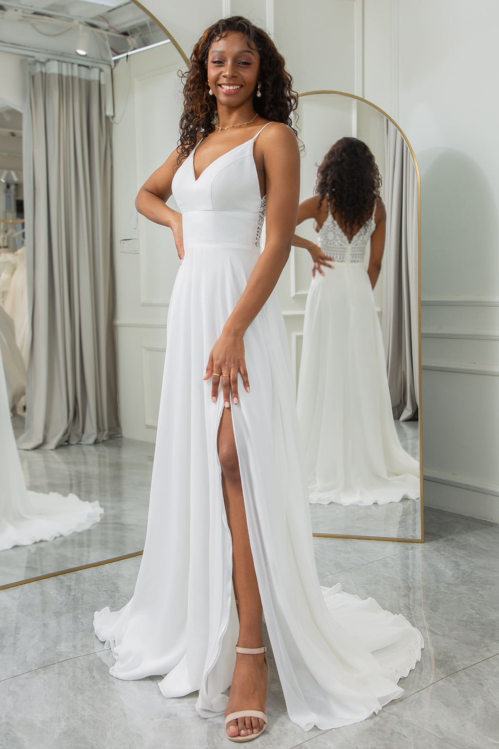 Ivory A-Line Chiffon Sweep Train brudekjole med blonder
