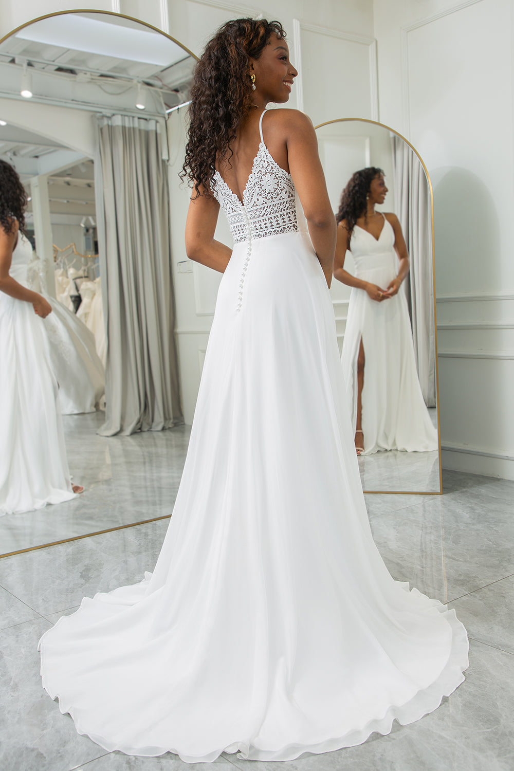 Ivory A-Line Chiffon Sweep Train brudekjole med blonder