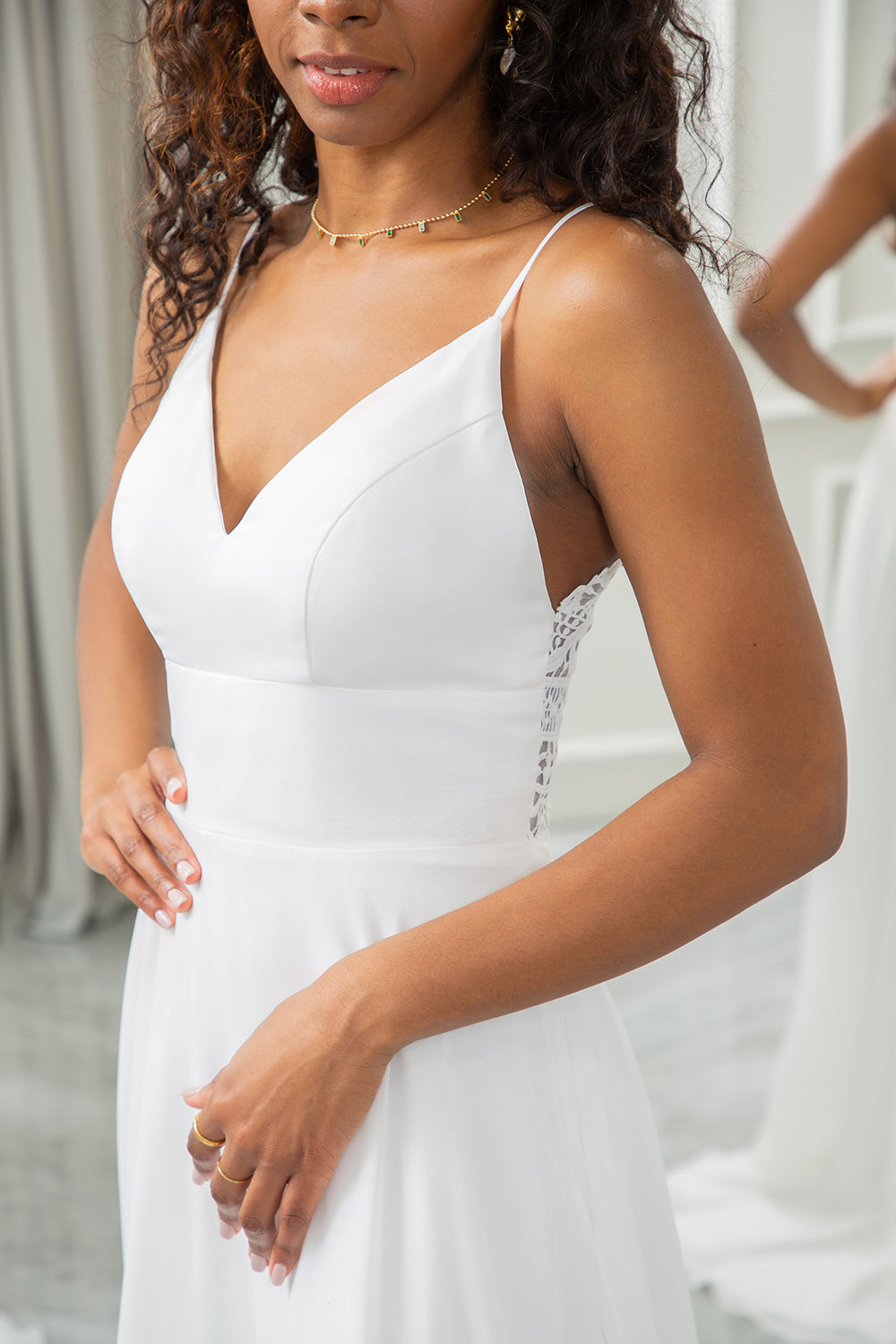 Ivory A-Line Chiffon Sweep Train brudekjole med blonder