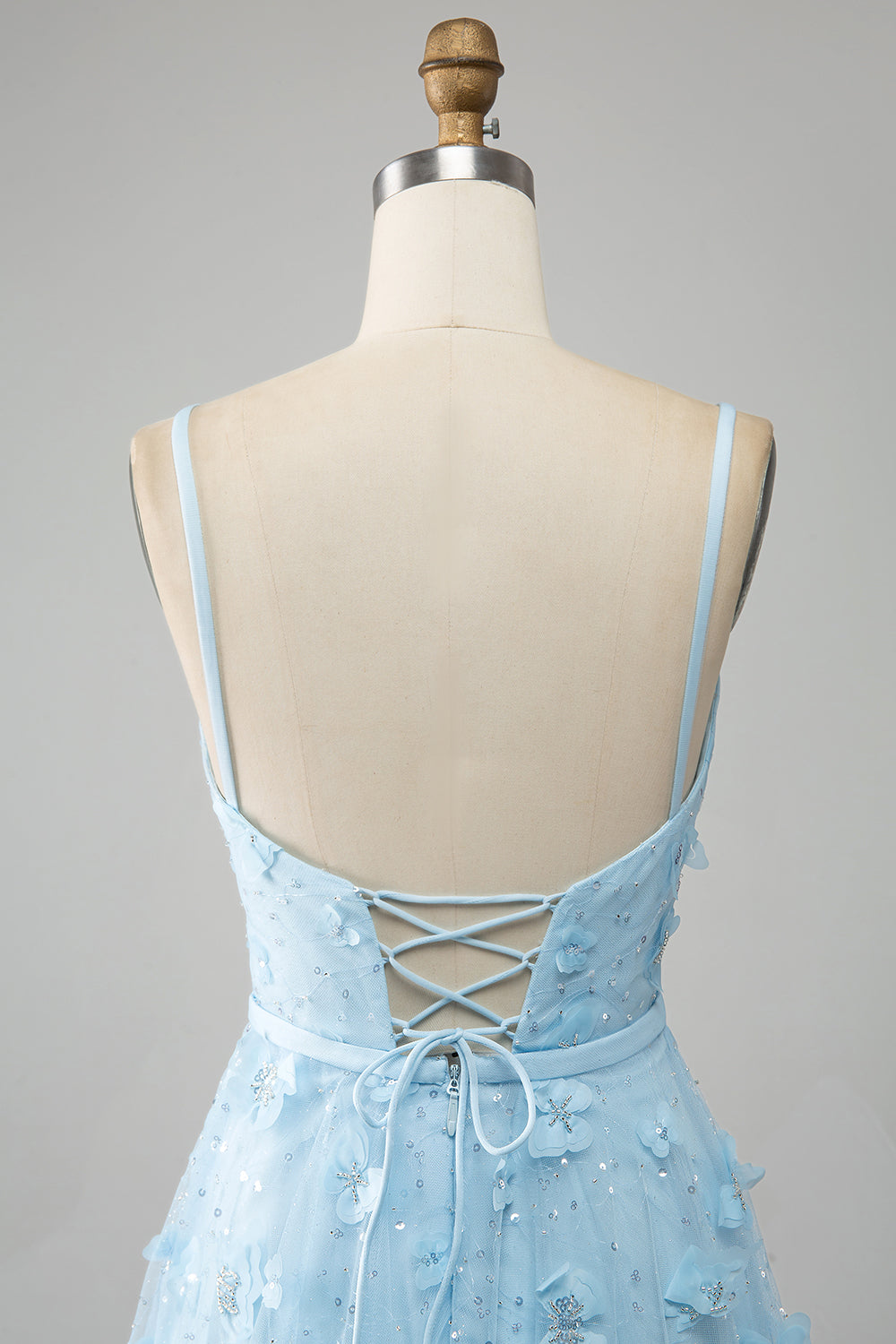 Himmelblå A Line Spaghetti stropper Sparkly Beaded Prom Kjole med 3D sommerfugler