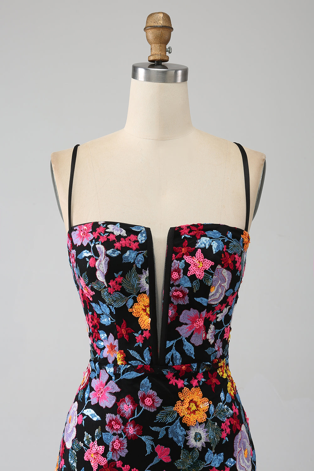 Havfrue spaghetti stropper svart blomst brodert ballkjole med side spalt