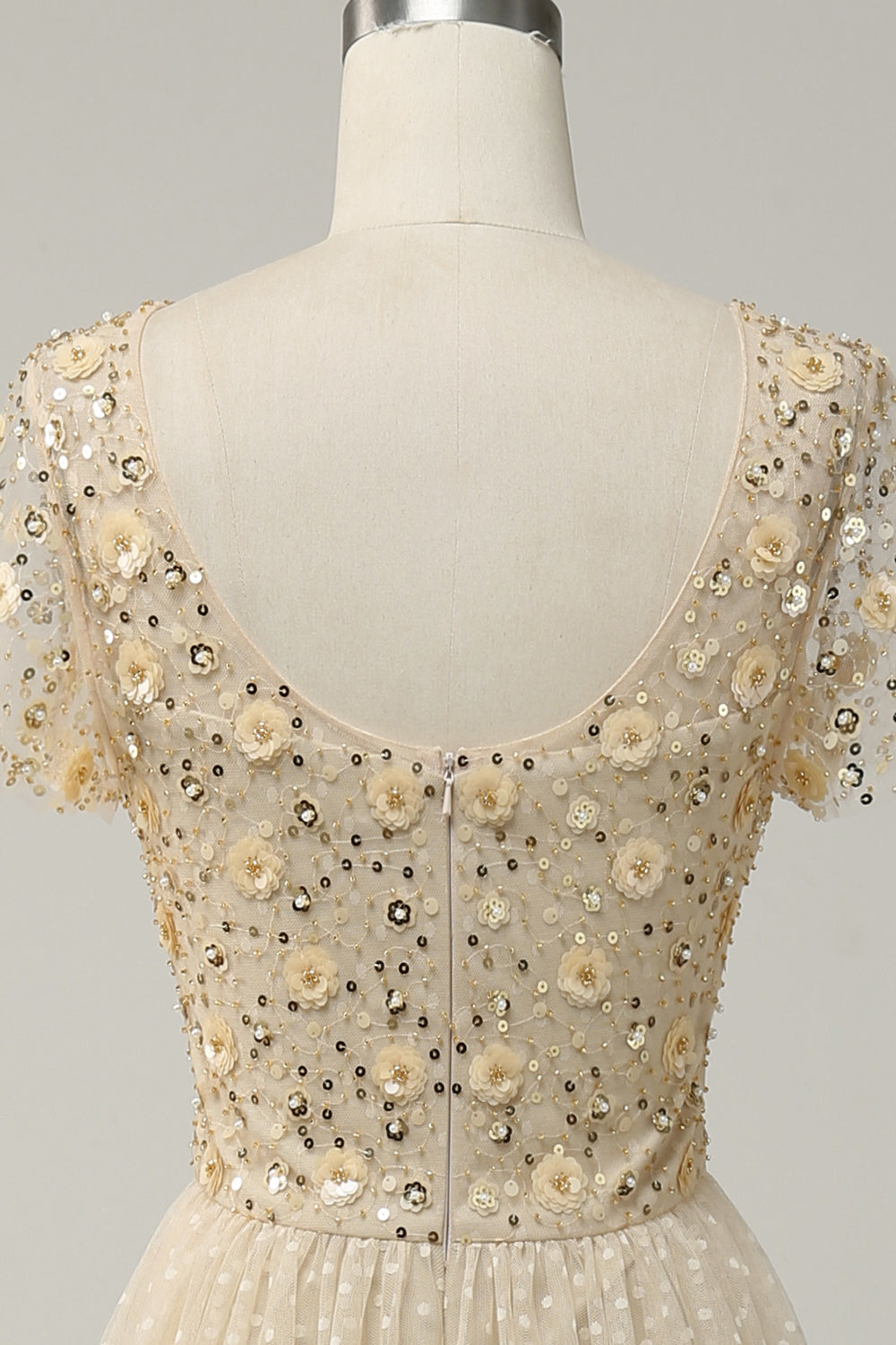 Aprikos Tulle A Line paljetter Prom kjole med Appliques