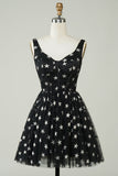 Søt A Line V Neck Black Tylle Kort Homecoming kjole med stjerner