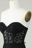 Bodycon Sweetheart Black Corset Kort Homecoming kjole med applikasjoner