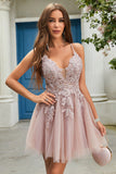 A Line Spaghetti stropper Blush Short Cocktailkjole med Criss Cross Back