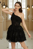 Stilig A Line One Shoulder Black Kort Homecoming kjole med applikasjoner
