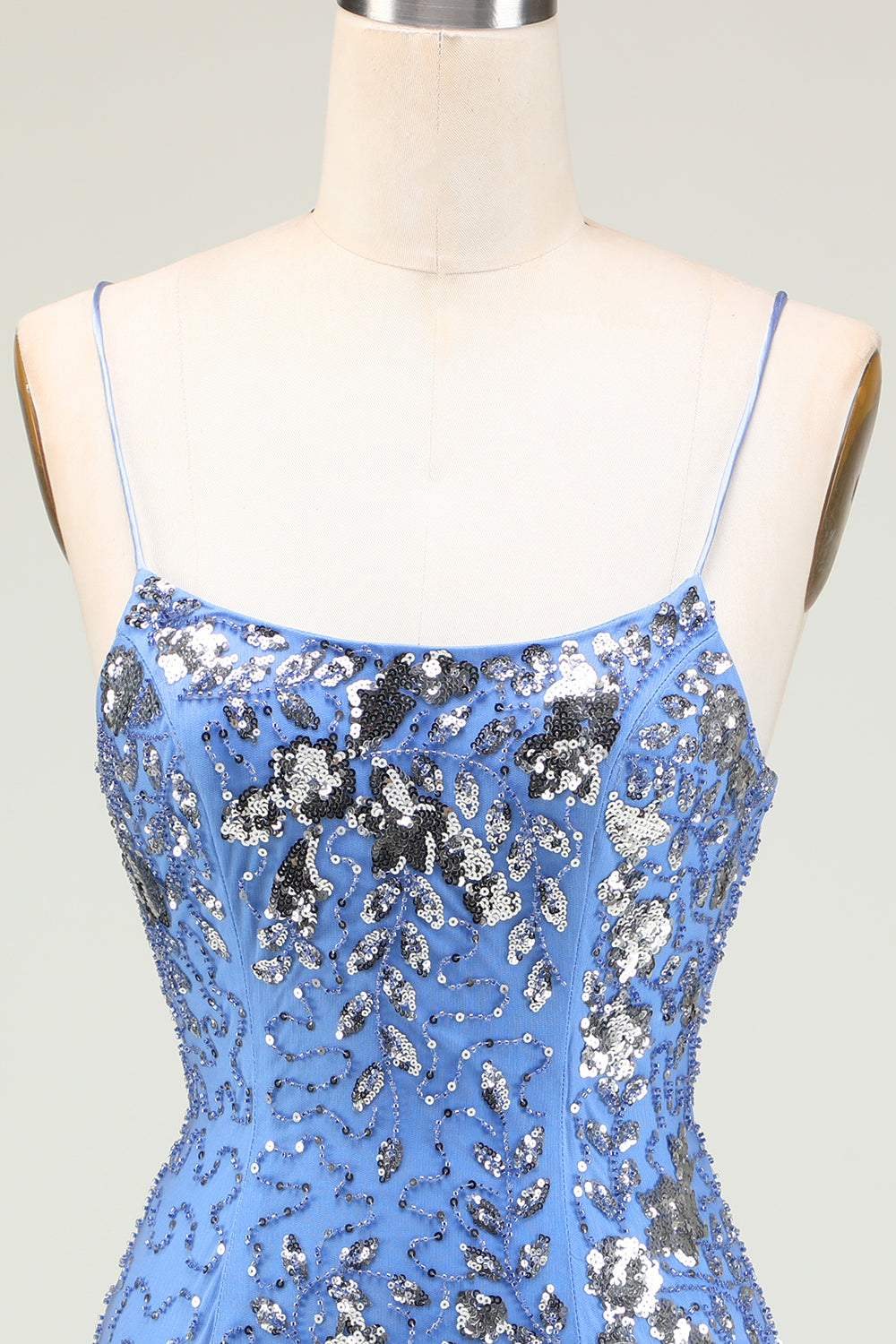 Sparkly Sheath Spaghetti Stropper Grå Blå paljetter Kort Homecoming Kjole med Criss Cross Back