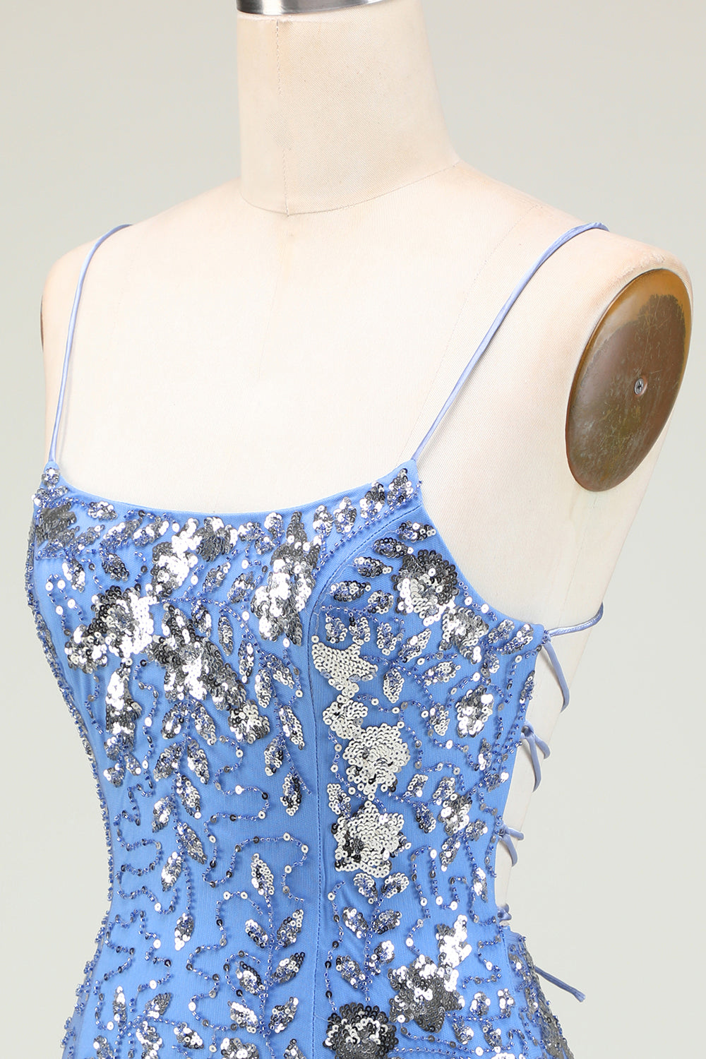 Sparkly Sheath Spaghetti Stropper Grå Blå paljetter Kort Homecoming Kjole med Criss Cross Back