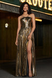 Golden A-Line Spaghetti stropper Plissert Sparkly Prom Kjole med Slit