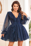 En linje V Neck Navy Kort Homecoming kjole med lange ermer