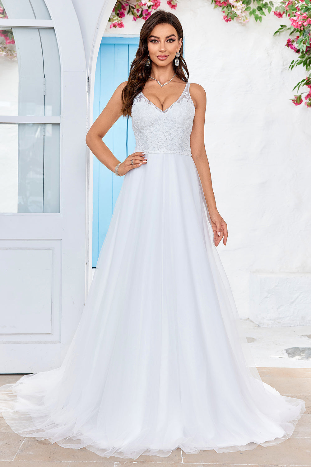 Ivory V-Neck Tylle Sweep Train En linje brudekjole med blonder
