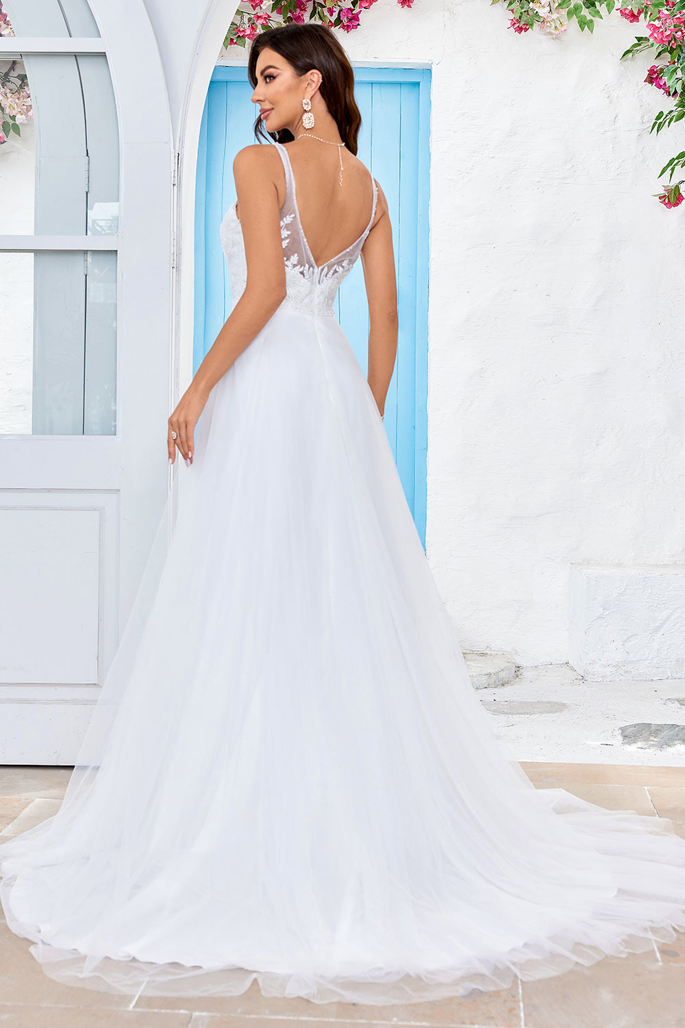 Ivory V-Neck Tylle Sweep Train En linje brudekjole med blonder