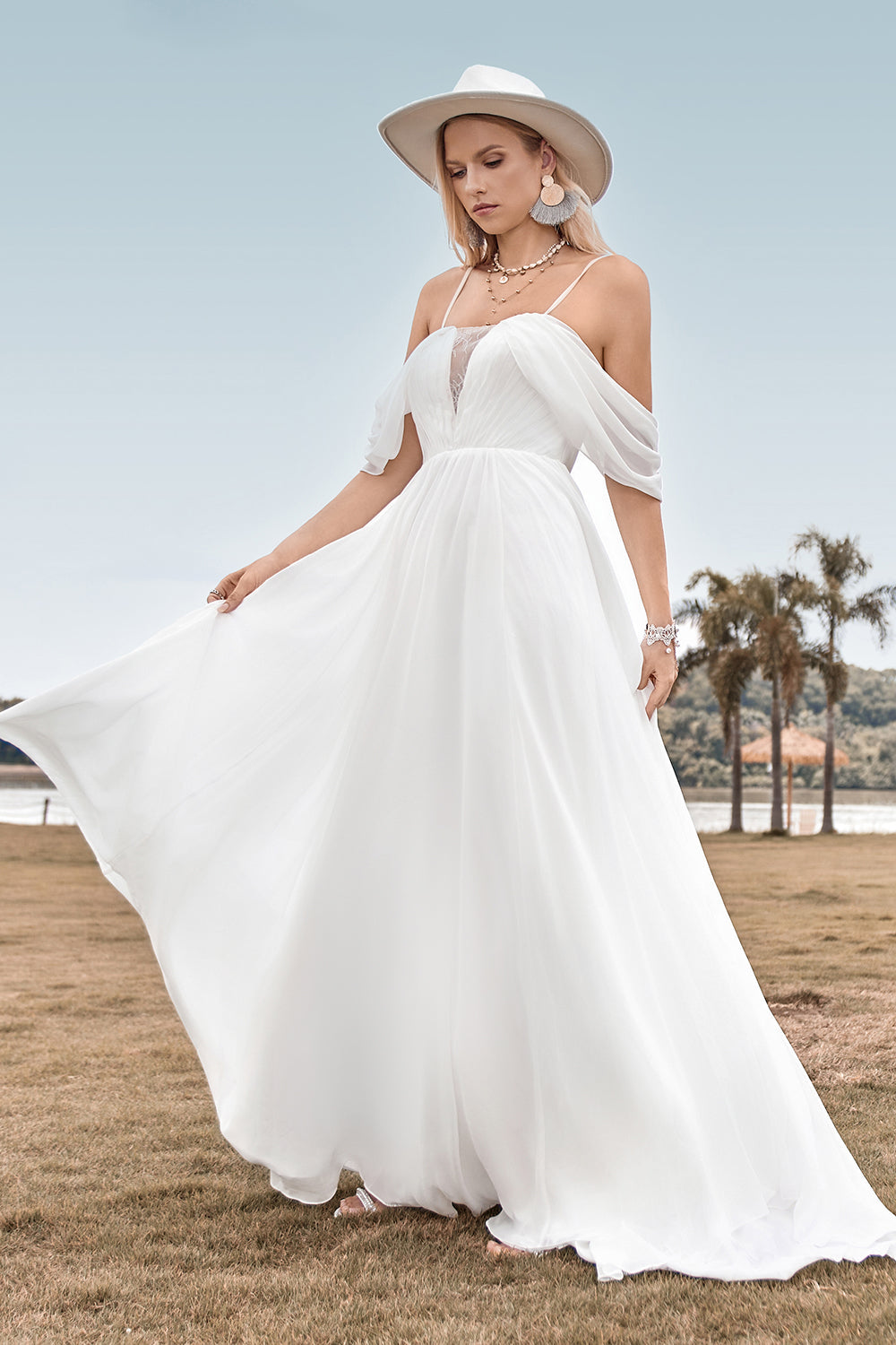 Av skulderen Ivory Boho Chiffon Ruched A Line brudekjole