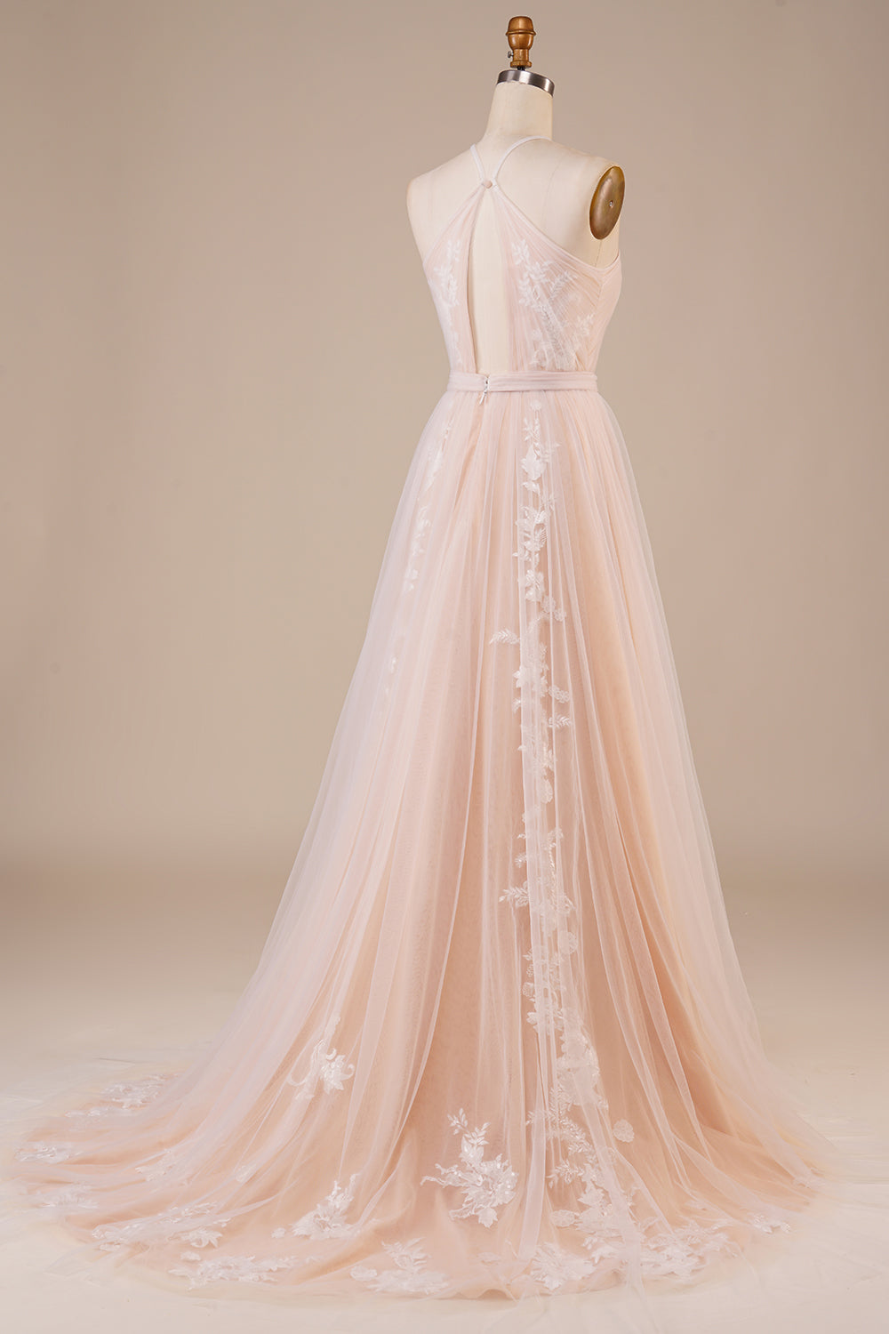 Tulle Halter Nøkkelhull Champagne brudekjole med applikasjoner