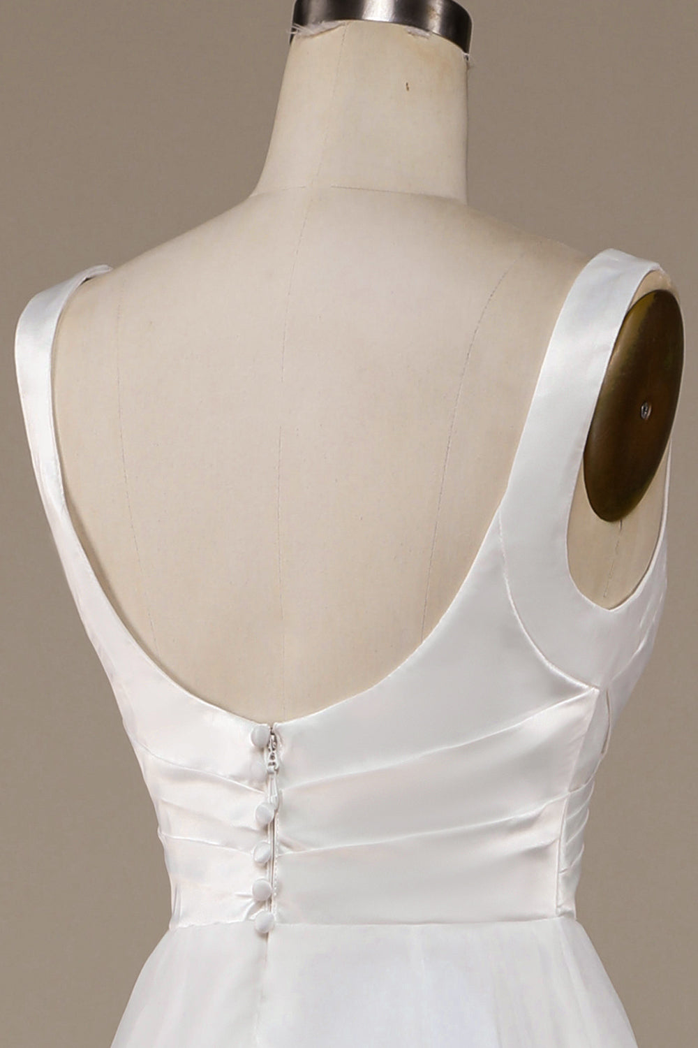 Enkel Ivory Organza Scoop Neck Sweep Train brudekjole