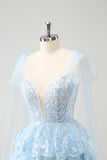 Glitter Blue A Line Embroidery Tiered Homecoming Dress med Appliques