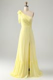 A Line One Shoulder Yellow Long Wedding Guest Dress med Slit