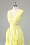 Lemon Yellow A Line Cut Out Long brudepike kjole med volanger