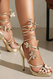 Kvinners Golden Metallic Strappy Stilletos Hæler Sandaler Sko med sommerfugl