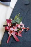 Burgunder Prom Wrist Corsage og Boutonniere for menn med perler