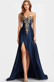 Beaded Navy Blue A Line Sweetheart Sateng Glitrende Formell Kjole med Splitt