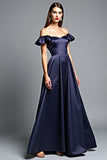 Off the Shoulder Navy Sateng En linje formell kjole
