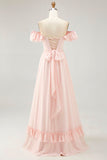 Off The Shoulder Blush Ruffled A Line Brudepikekjole med splitt