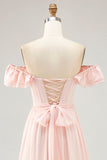 Off The Shoulder Blush Ruffled A Line Brudepikekjole med splitt