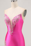 Fuchsia Stroppeløs Beaded Bodycon Homecoming Kjole med Splitt