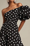 En skulder A Line Svart Hvit Polka Dots Kjole