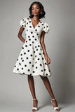 En linje Hvit Svart Polka Dots Kjole med Puff Ermer