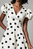 En linje Hvit Svart Polka Dots Kjole med Puff Ermer