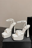 White Chunky High Heel Sandals med sløyfe