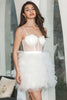 Load image into Gallery viewer, Hvit A-Line Short Ruffled Graduation Party kjole med blonder