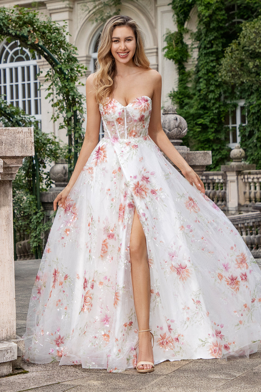 Ivory Flower A Line Sweetheart brodert korsett Long Prom Dress med Slit