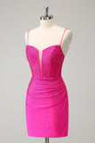 Fuchsia Bodycon Spaghetti stropper Ruched Kort Homecoming kjole med perler