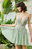 A Line Spaghetti Straps Green Short Homecoming Dress med Appliques